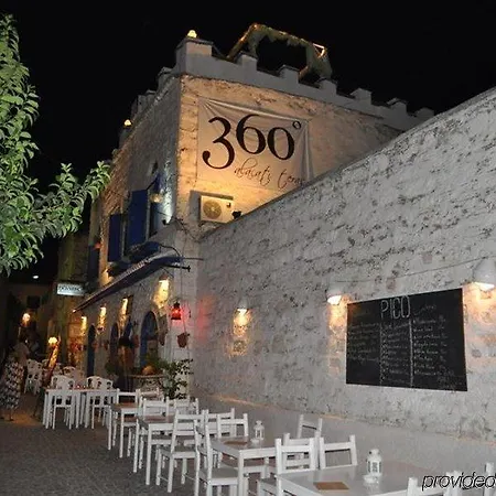 Nuans Hotel- Värdshus Alaçatı