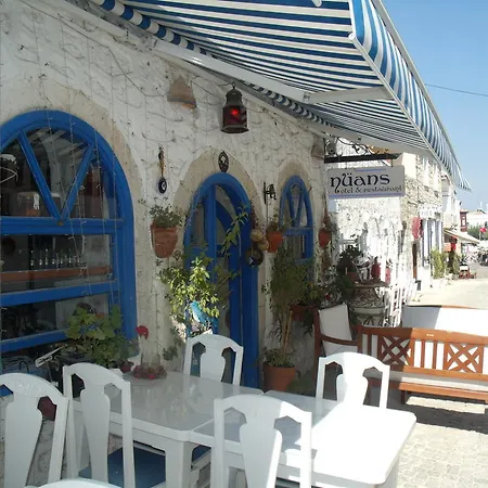 Nuans Hotel- Värdshus Alaçatı