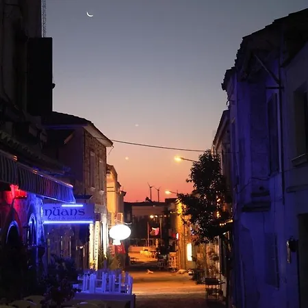 Nuans Hotel- 3* Alaçatı